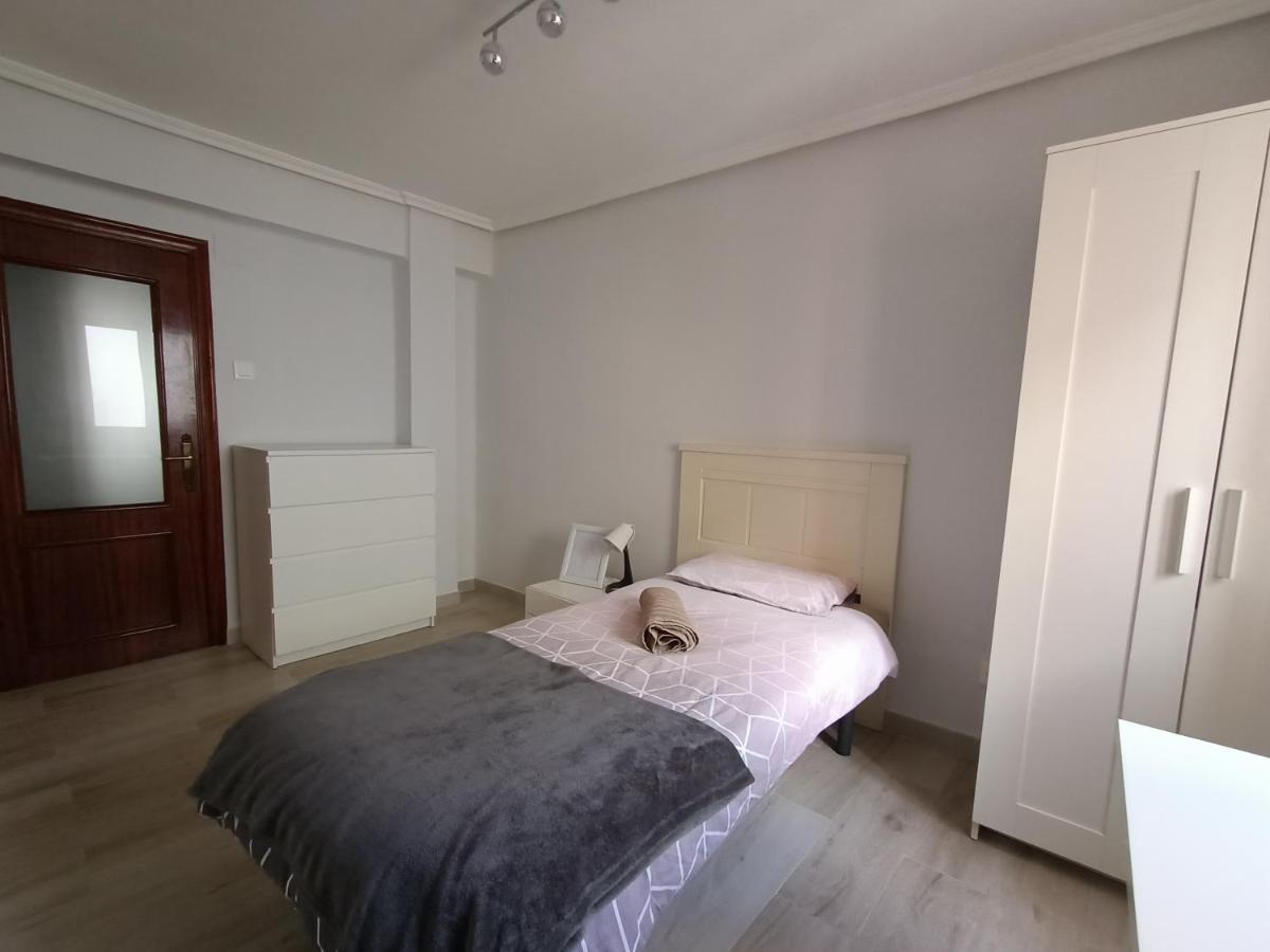 Piso San Roque 3 Hab Cerca Del Centro Y Universidad Διαμέρισμα Σανταντέρ Εξωτερικό φωτογραφία